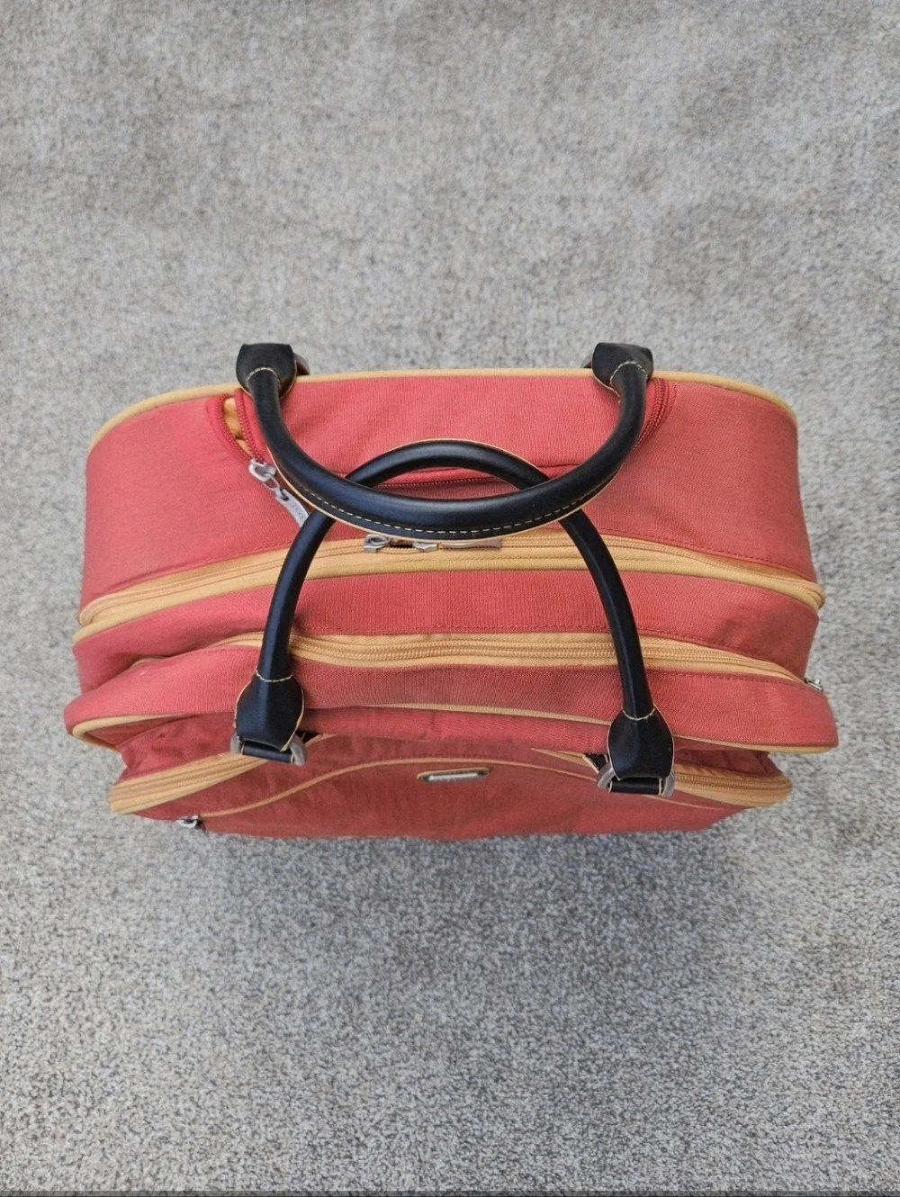 BAGGALLINI TRAVEL BAG LUGGAGE ROLLING CARRY ON Suitcase Weekender Orange Rust